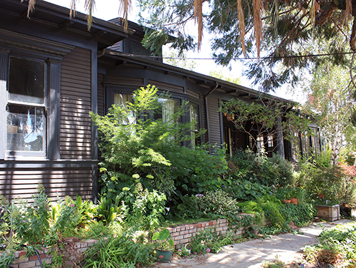 Arts & Crafts house on 2009 Martinez Home Tour